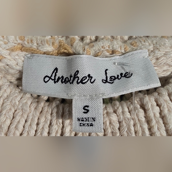 Another Love Crochet Knit Crewneck Sweater Vest Size Small - Picture 4 of 6